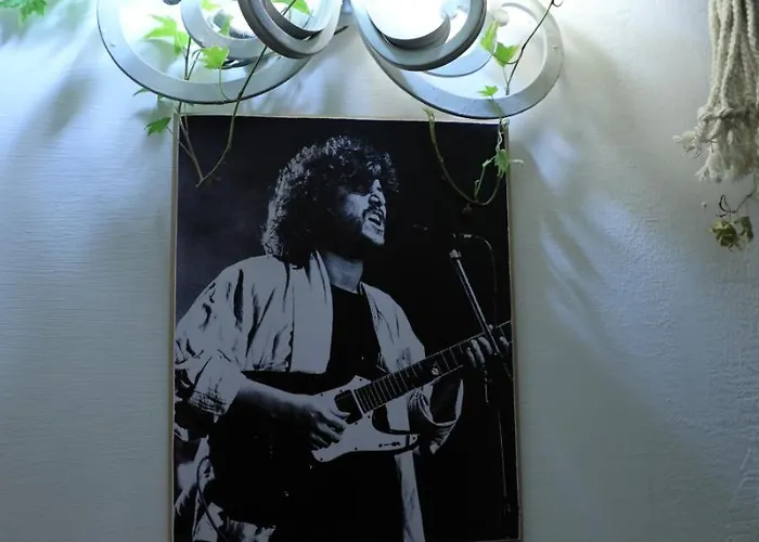 Bernadette Νάπολη