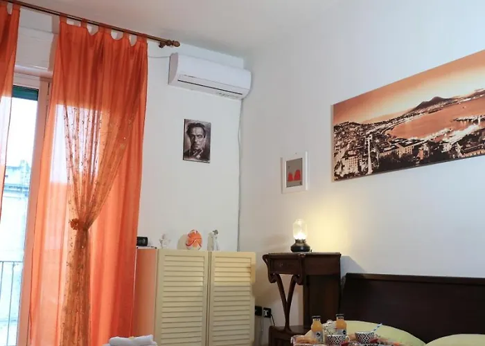 Bernadette Bed and Breakfast Νάπολη