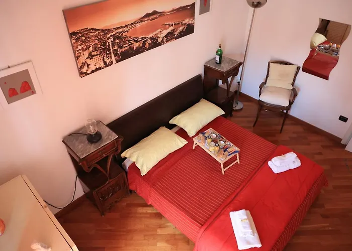 Bernadette Bed and Breakfast Νάπολη