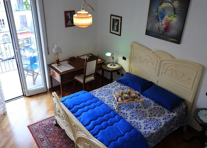 ベッド・アンド・ブレックファスト Bernadette ナポリ